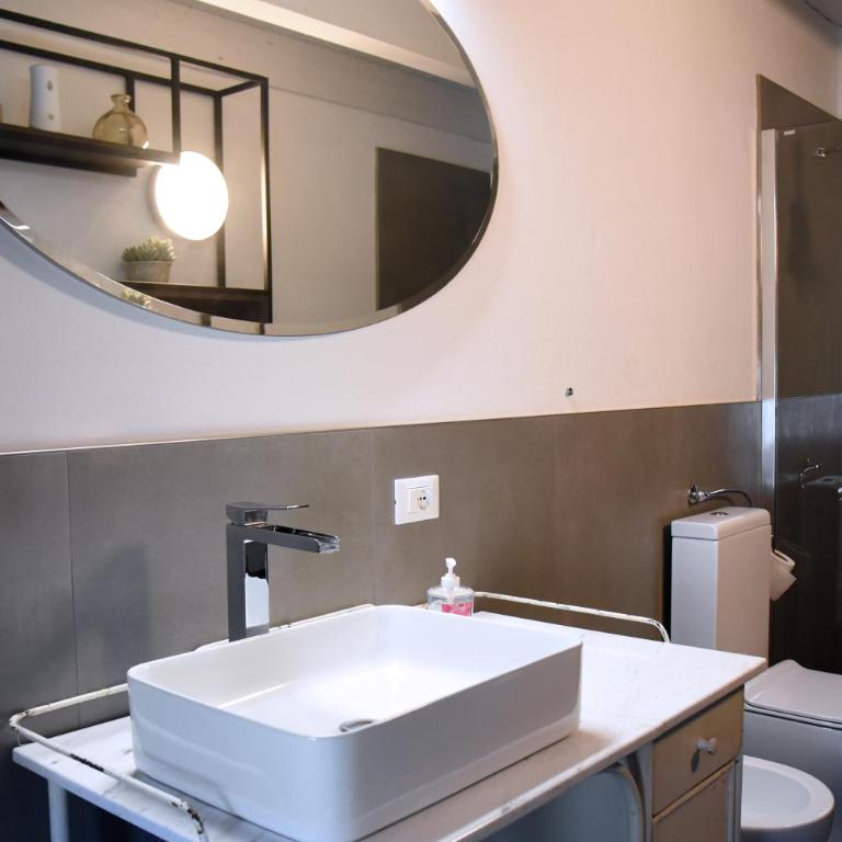LA TANA DEI VIAGGIATORI - CENTRO STORICO - Tirano - Two-Bedroom House - 7