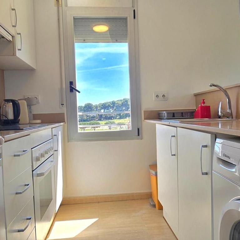 Apartment Sancho Go2lloret - Two-Bedroom Deluxe Apartment with Garden View - 8