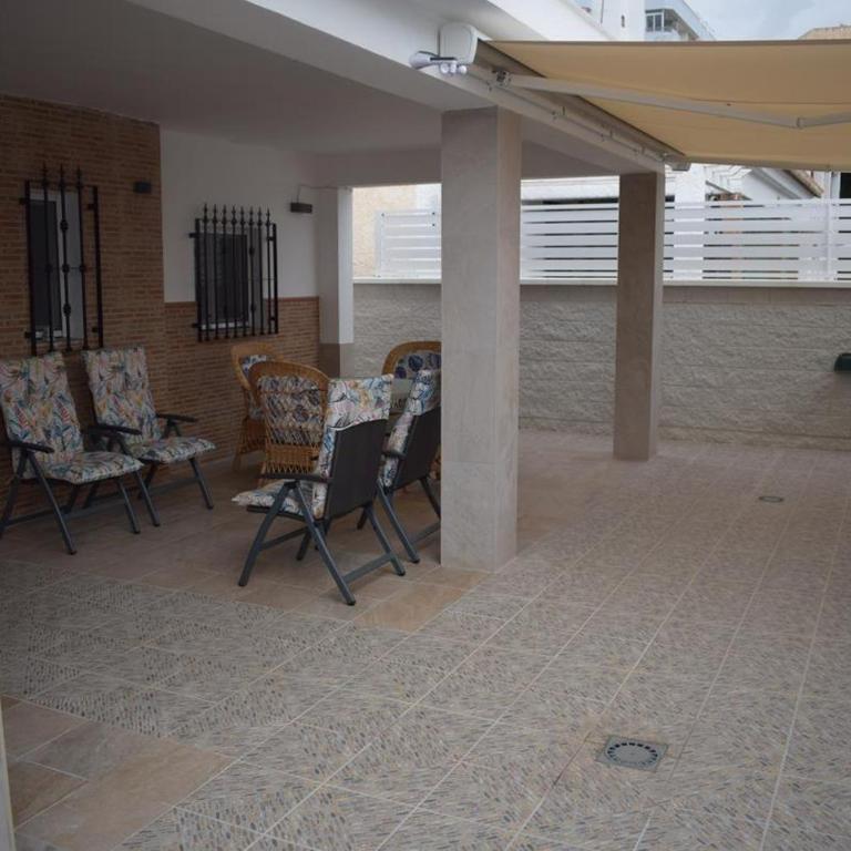 Casa unifamiliar a 10 pasos de la arena con parking - Casa - 5