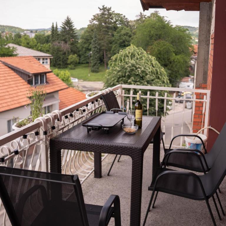 Apartmani ELEGANCE Tuzla - Deluks Apartman - 19