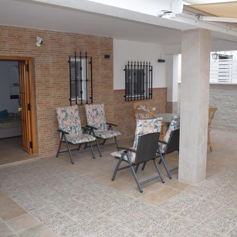 Casa unifamiliar a 10 pasos de la arena con parking - Casa - 4