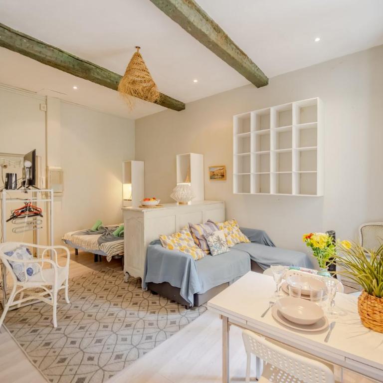 Le Chineur – Studio de caractère, 5 min du Port - Apartment - 5