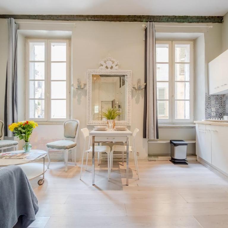 Le Chineur – Studio de caractère, 5 min du Port - Apartment - 6