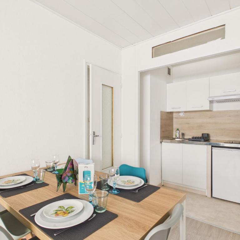 Mer a 50 m, appart pour 3 adultes 1 enfant - Apartment - 3