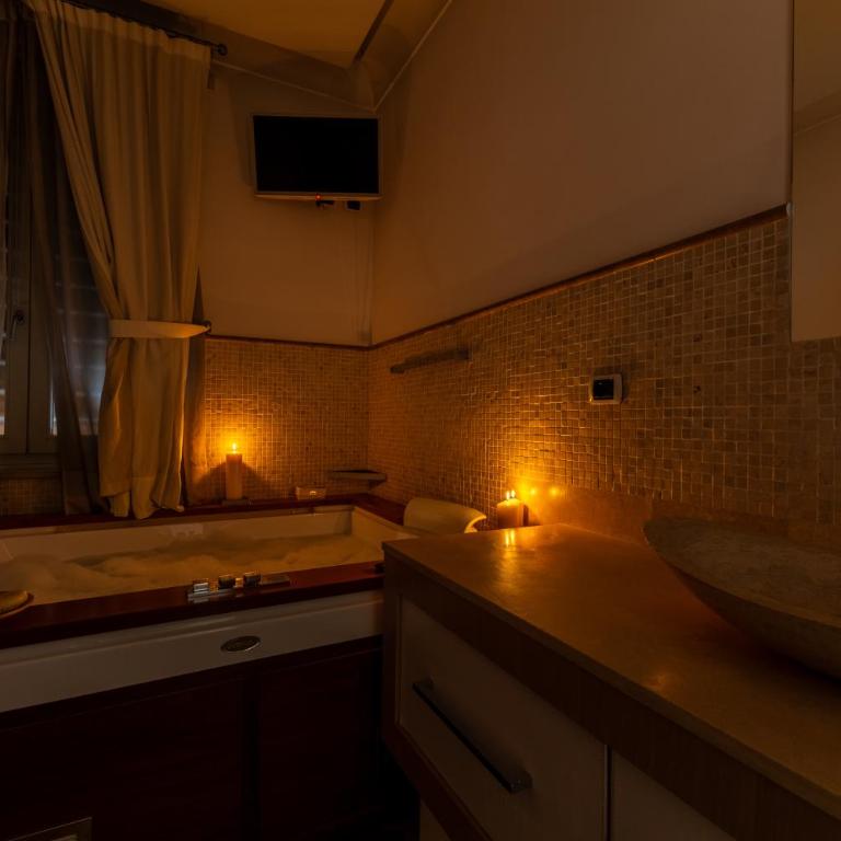 Madame Suites Rome - Appartamento con 2 Camere da Letto e Balcone - 14