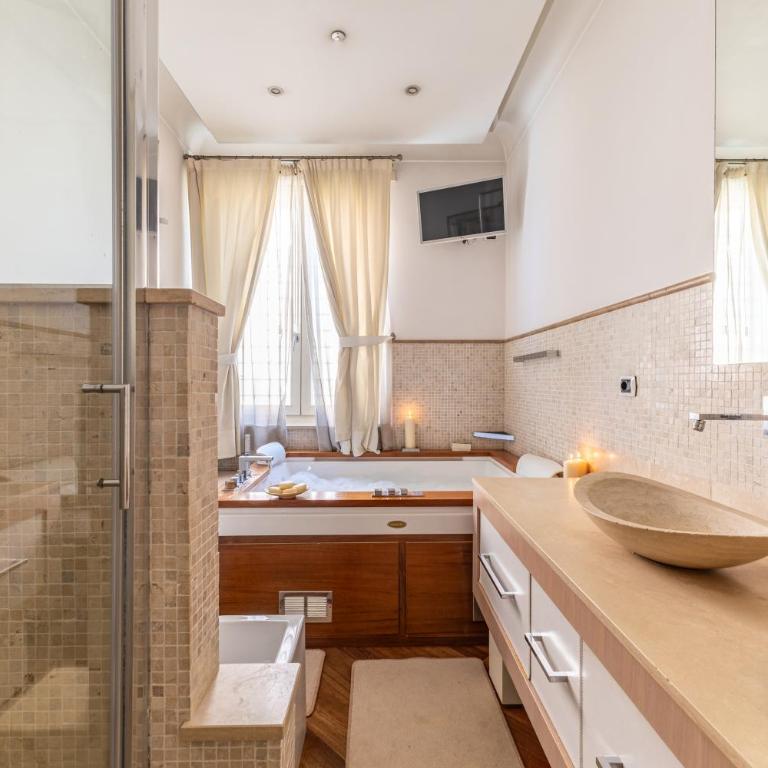 Madame Suites Rome - Appartamento con 2 Camere da Letto e Balcone - 15