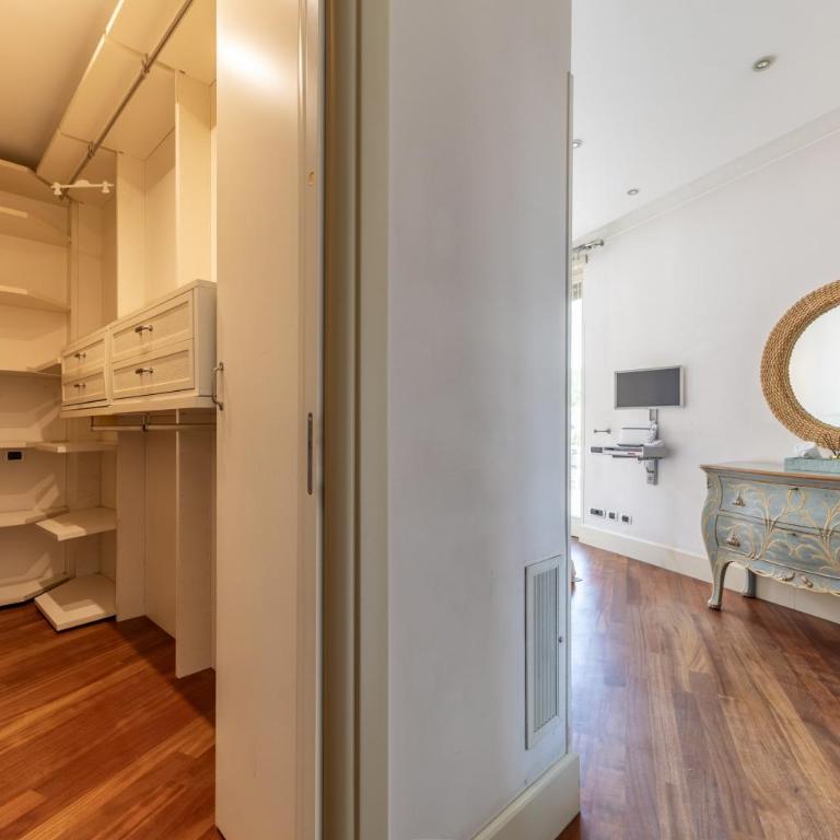 Madame Suites Rome - Appartamento con 2 Camere da Letto e Balcone - 24
