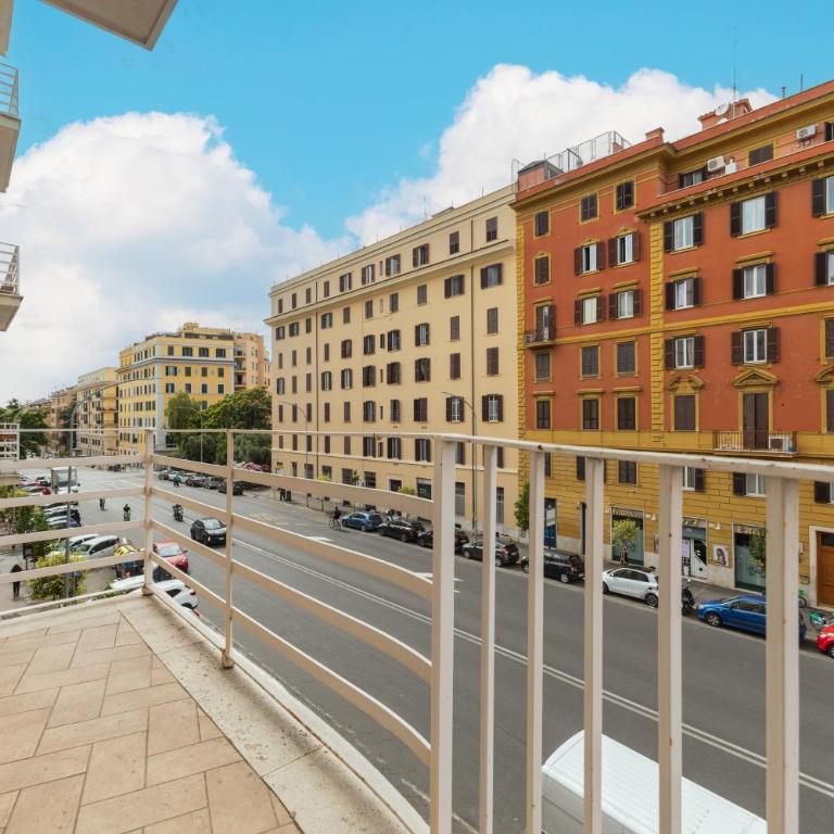 Madame Suites Rome - Appartamento con 2 Camere da Letto e Balcone - 32