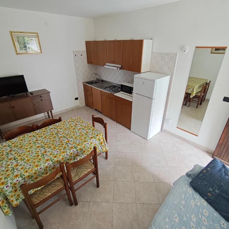 Villa Angela - Appartamento con 1 Camera da Letto e Balcone - 4