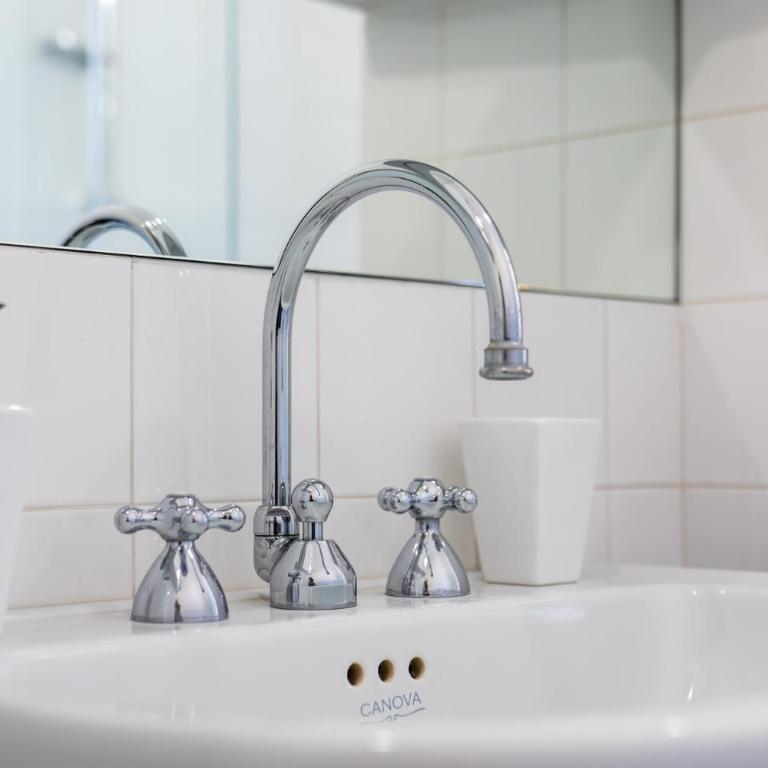 Stylish flat on the Navigli for 6 - Appartement 2 Chambres - 35