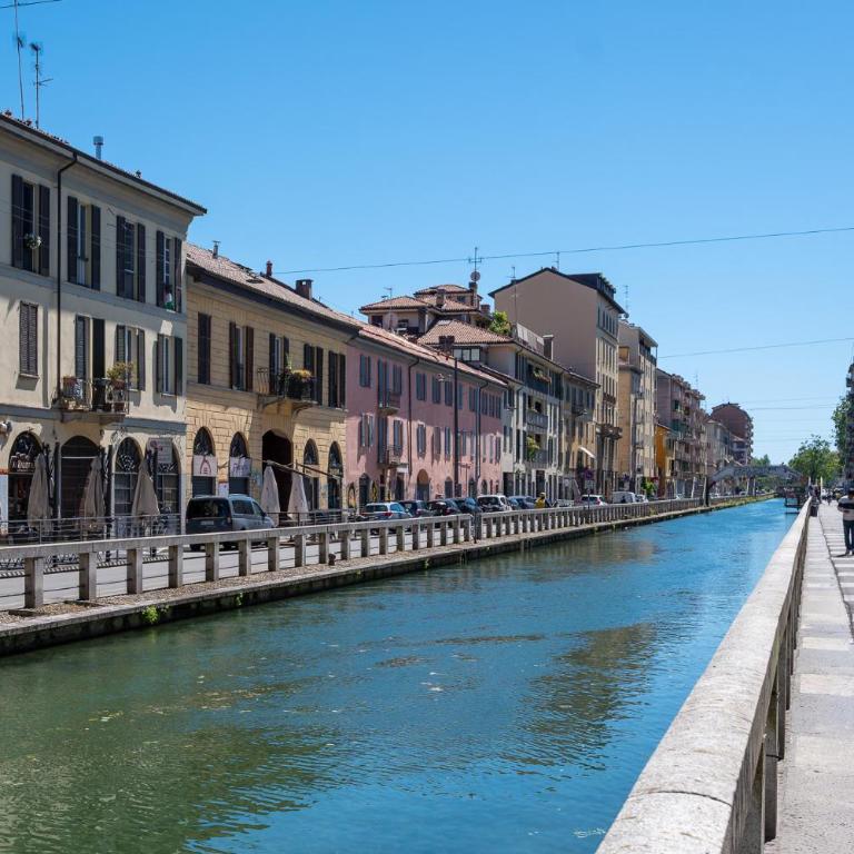 Stylish flat on the Navigli for 6 - Appartement 2 Chambres - 37