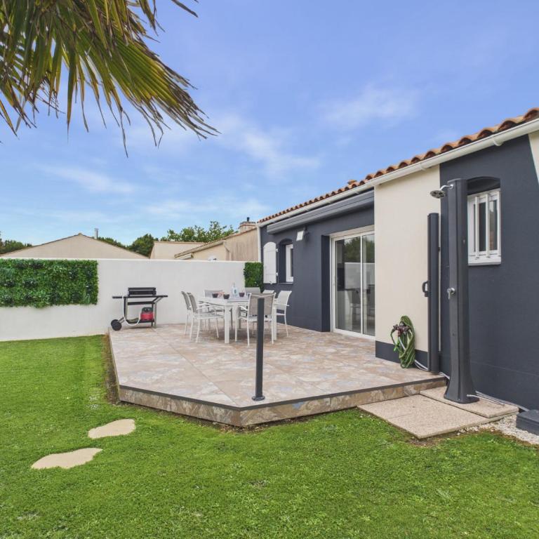 Maison 7 pers piscine, plancha & baby-foot - Maison de Vacances - 17