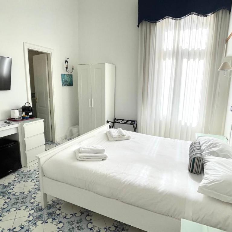 Marina Rooms - Deluxe Zimmer - 2