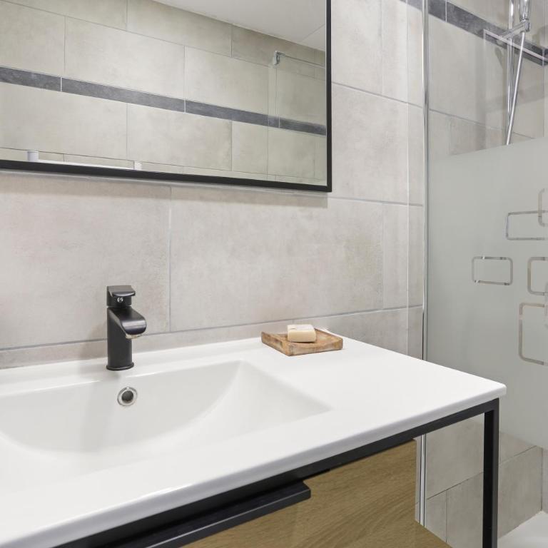 Appartement au Soleil d'Azur - Apartamento de 1 dormitorio con jardín - 12