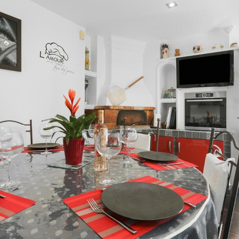 Maison avec piscine Soleil d'Azur - Villa - Vue sur Jardin - 9