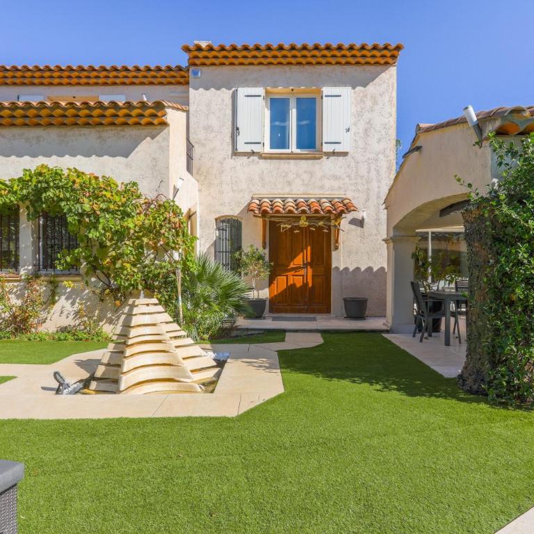 Maison avec piscine Soleil d'Azur - Villa - Vue sur Jardin - 40