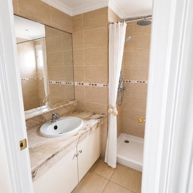Golf Park Sunny Cozy Penthouse near the Ocean with large double terraces, fiber WIFI, 3 pools, NEW bbq South Tenerife - Apartamento con terraza - 34