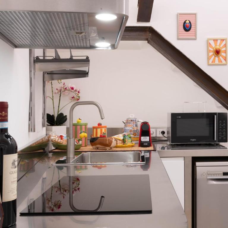 Gemma in Santo Spirito - One-Bedroom Apartment - 31