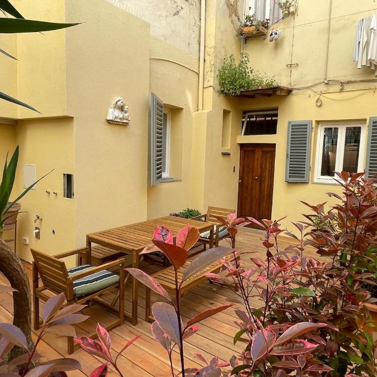 Secret Garden in Santo Spirito - Two-Bedroom Apartment - 19