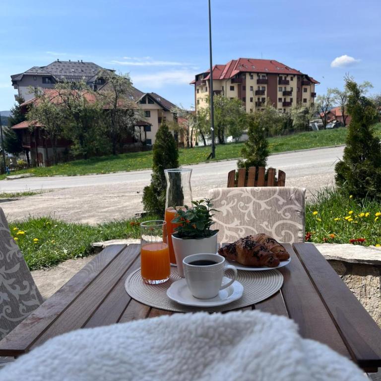 Apartman Jevtić - Cozy Nest Zlatibor - Apartman sa 2 Spavaće Sobe - 1