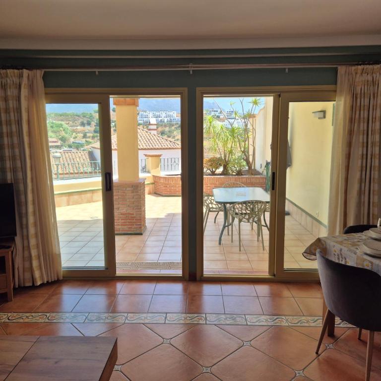 Apartamento Brisa Marina - Two-Bedroom Apartment - 2