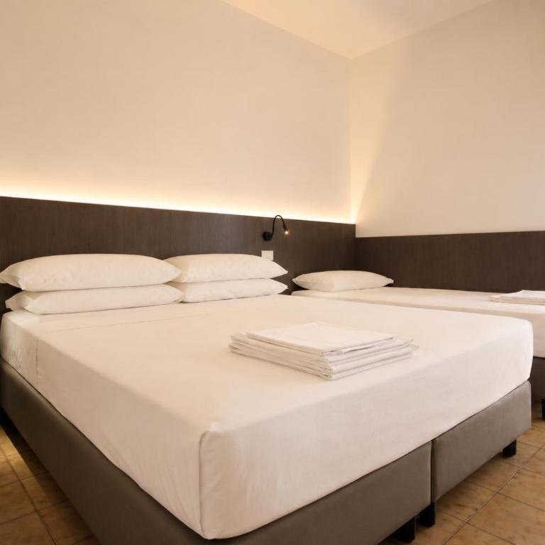 Residence Columbia - One-Bedroom Deluxe Apartment with balcony - 4