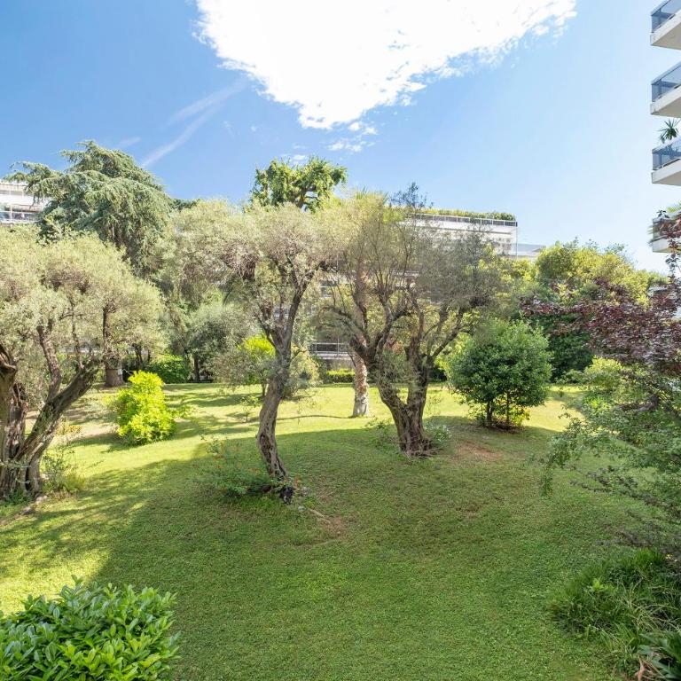 Appartement cosy à Antibes-Piscine - Appartement 1 Chambre - Vue sur Jardin - 13
