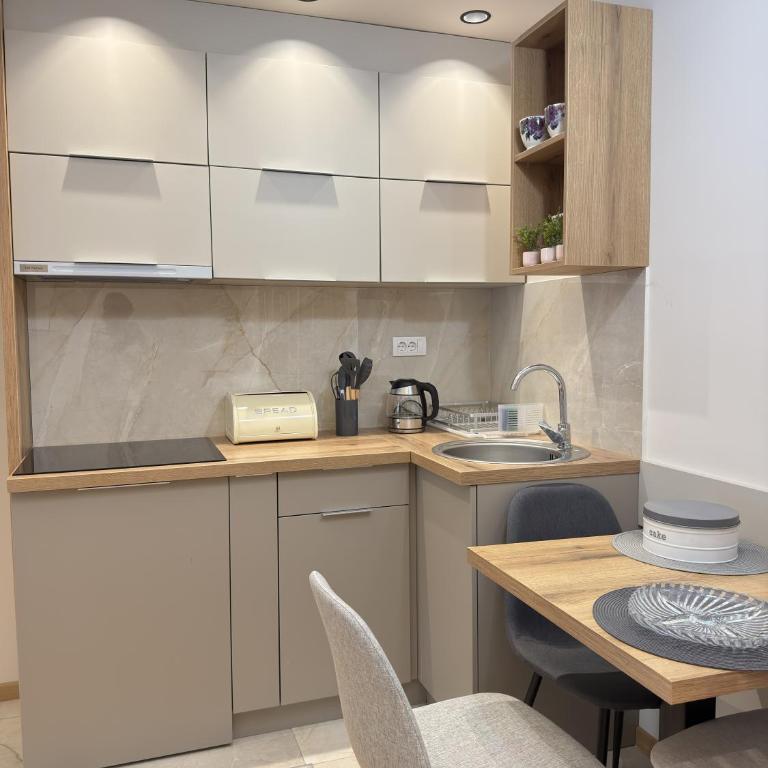 AquaVita Garden & Pool - One-Bedroom Apartment - 23