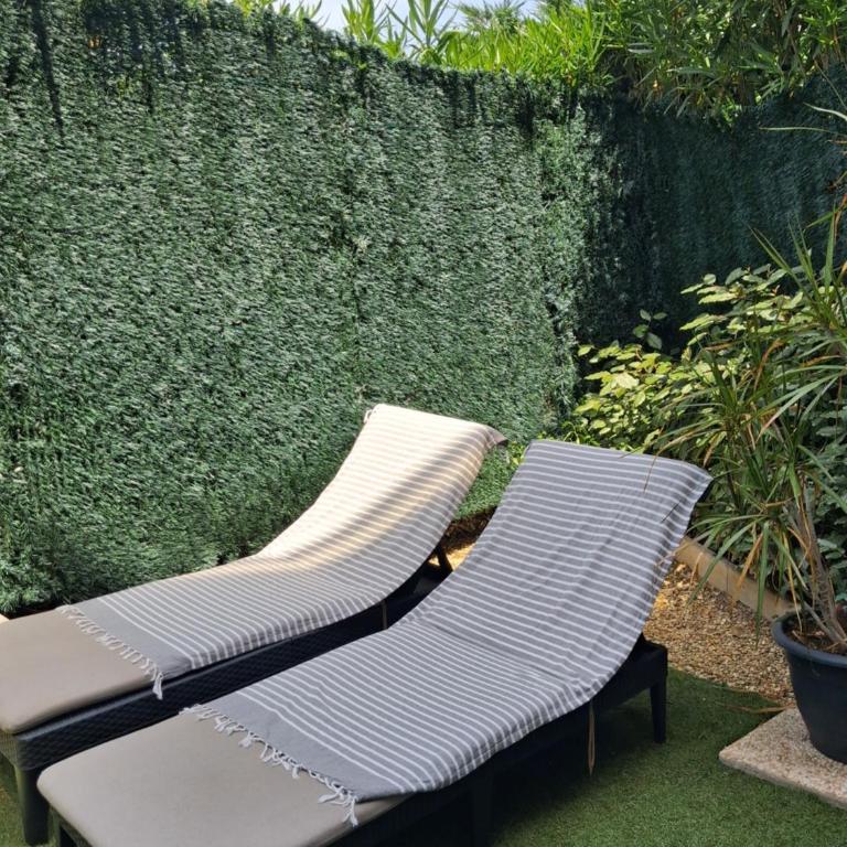 T2 Bord de mer avec jardin et piscine - One-Bedroom Apartment - 7