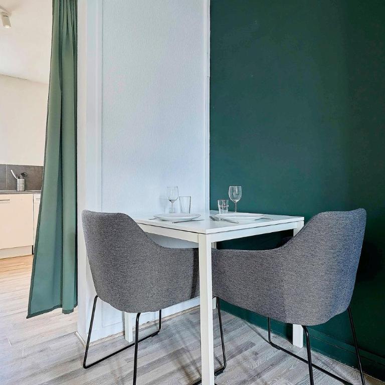 Vieux Lille - Studio calme idéalement situé ! - Apartment - 8