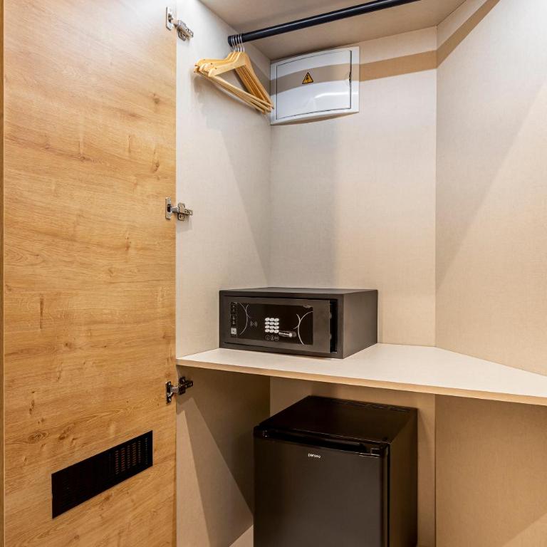 Nalu Ruzafa Boutique Rooms - Single Room - 9
