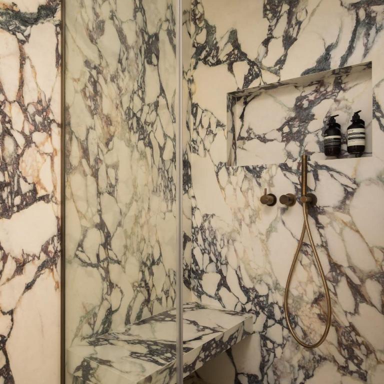 Saint Germain Luxury 4BR 8P with AC - Apartment - 4