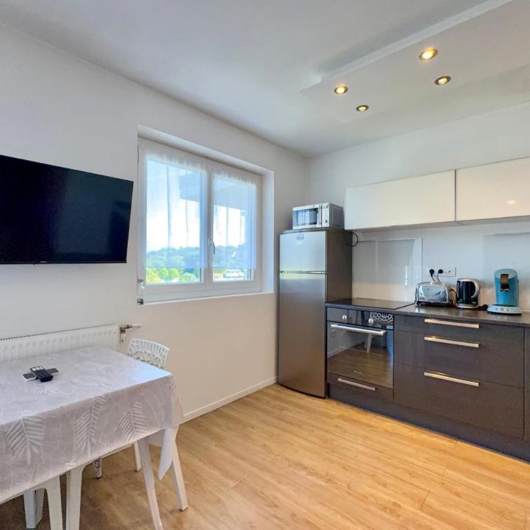 Studio 4 Swimming pool summer parking & superb view! - Studio - 2