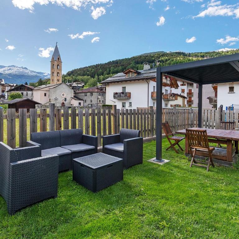 Giuly's Home Luxury - Appartamento con 2 Camere da Letto e con Vista Montagna - 3