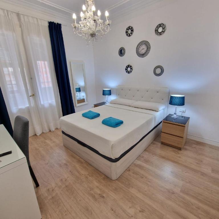Alojamiento Flor - Double Room with Shared Bathroom - 2