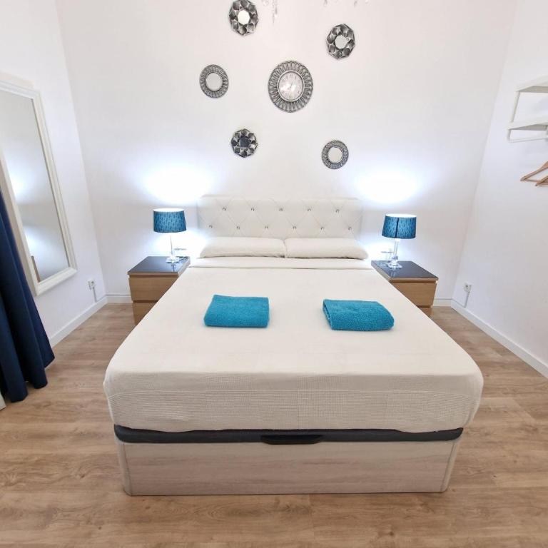 Alojamiento Flor - Double Room with Shared Bathroom - 4