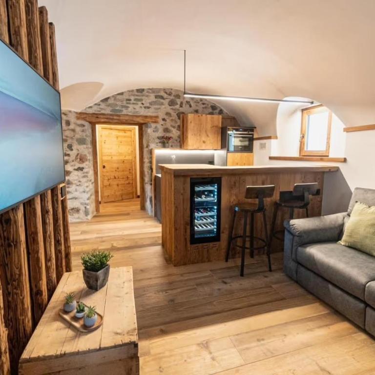 Giuly's Home Luxury - Appartamento con 2 Camere da Letto e con Vista Montagna - 6
