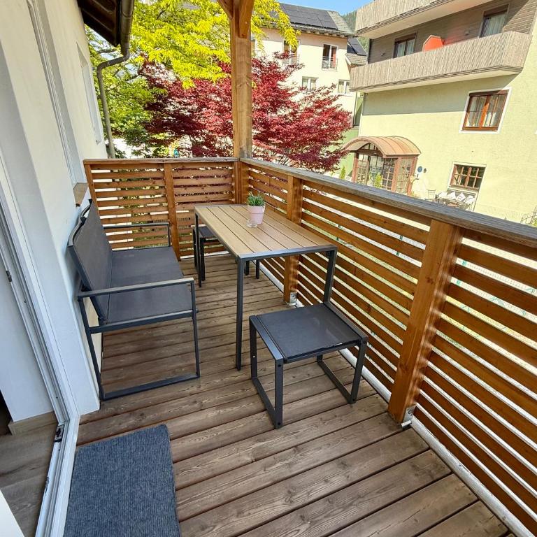 Schmölzer Appartements am Millstätter See Kärnten Card im Sommer inklusive - Apartamento de 2 dormitorios con balcón y terraza - 1