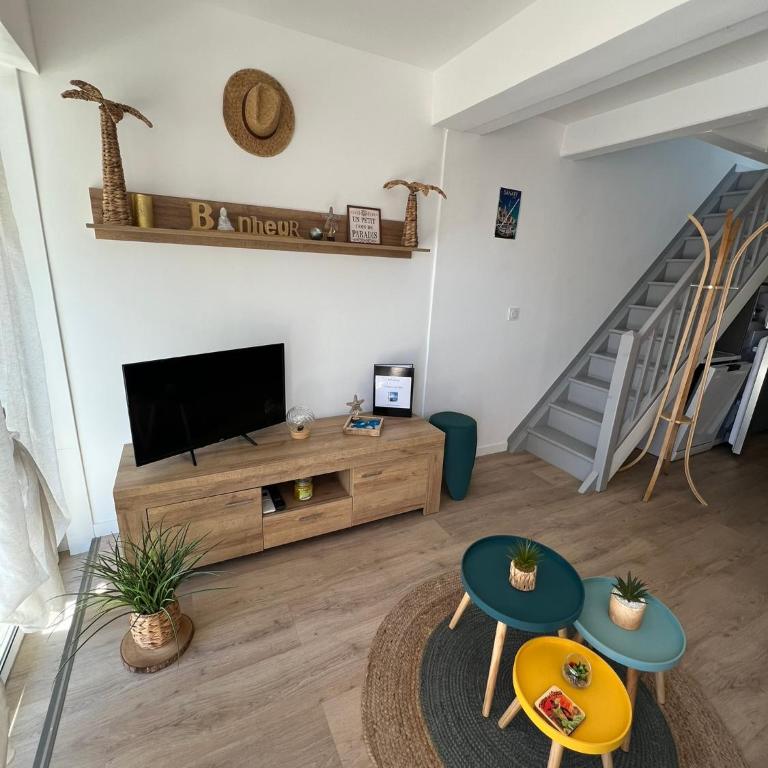 Villa club 2-4 pers, clim, Sanary sur Mer, piscine commune, plage 350m - Haus mit 2 Schlafzimmern - 7