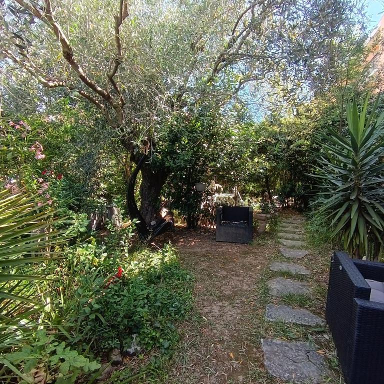 Havre de verdure Antibes Val Claret - Appartement 1 Chambre avec Jardin - 18