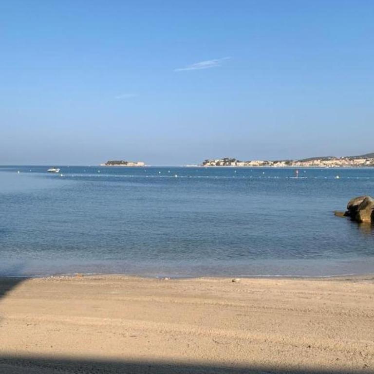 Villa club 2-4 pers, clim, Sanary sur Mer, piscine commune, plage 350m - Haus mit 2 Schlafzimmern - 17