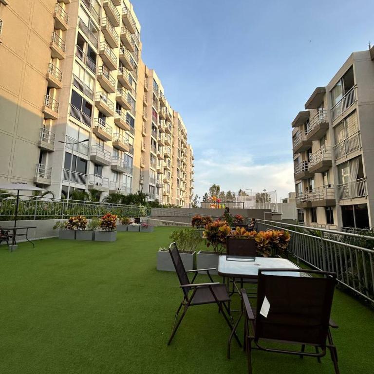 Apartamento moderno en el norte de la ciudad - Two-Bedroom Apartment - 28