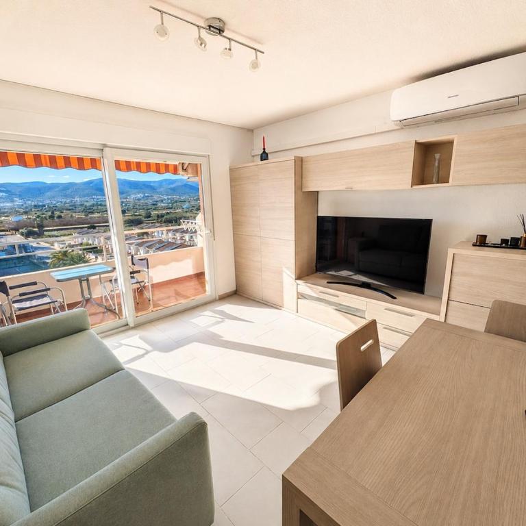 Studio in Peñismar I - On the beachfront - One-Bedroom Apartment - 1