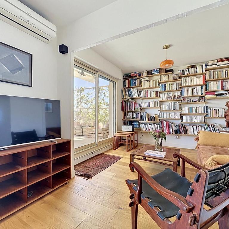 Sea view - 2BR - Terrace - Air conditioning - BBQ - Two-Bedroom Apartment with Sea View - 16