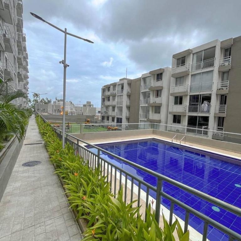 Apartamento moderno en el norte de la ciudad - Two-Bedroom Apartment - 2