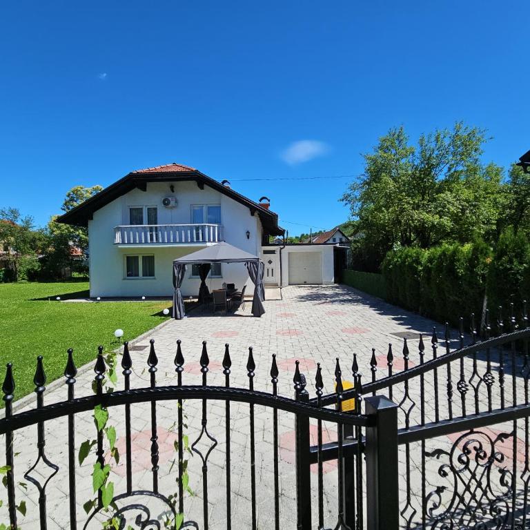 Villa Aylin - Villa - Vue sur Jardin - 61