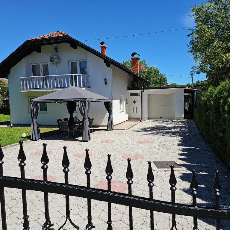 Villa Aylin - Villa - Vue sur Jardin - 70