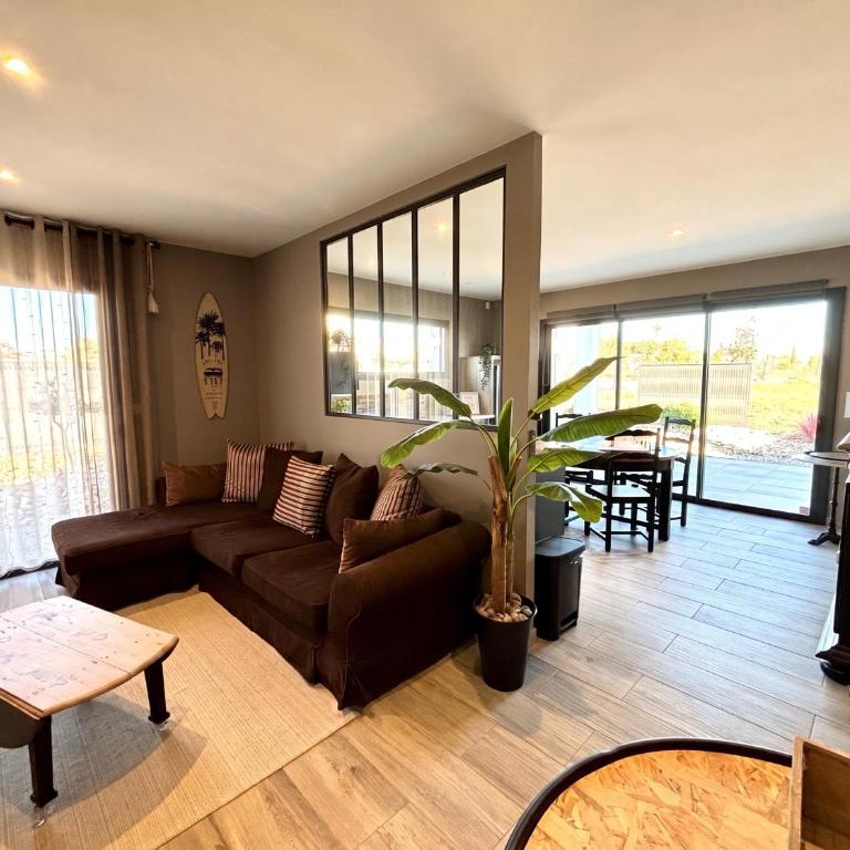 Villa Palmiers 5 min de la Mer, confortable 4 Personnes, parking free, - Two-Bedroom Villa - 17