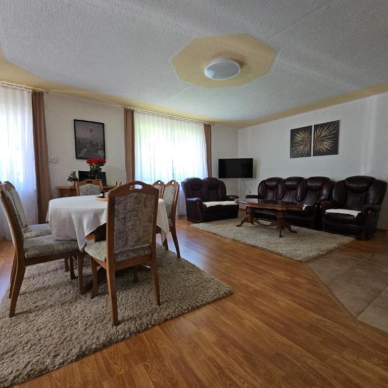 Villa Aylin - Villa - Vue sur Jardin - 79
