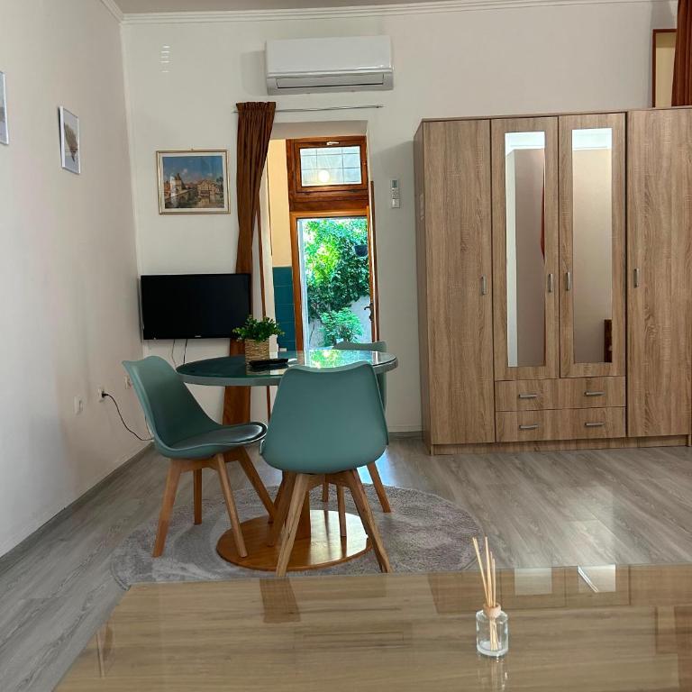 Apartments Boulevard - Appartement - 42